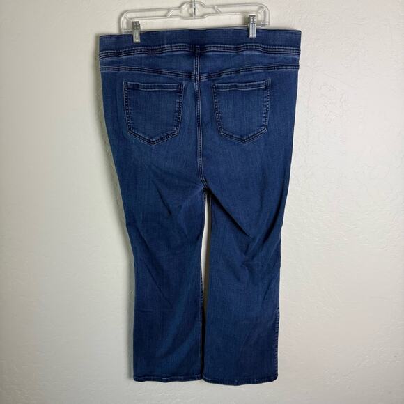 Torrid Lean Jean High-Rise Slim Boot Jean 2X Short 41375148 - Picture 6 of 14